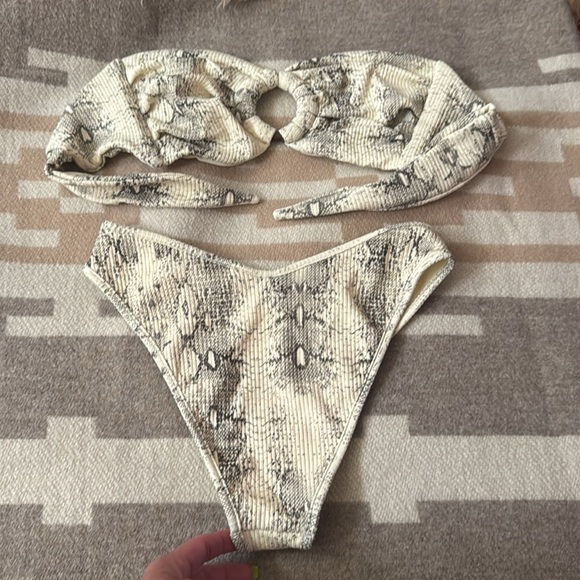 Montce Swim set XS - Picture 3 of 3